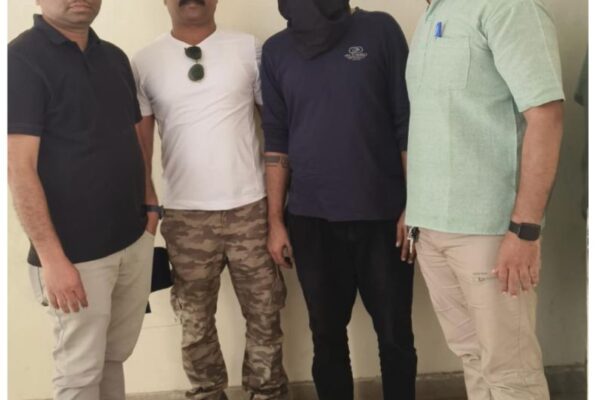 A young man was stoned to death in Navi Mumbai for Rs 30,000 A young man was stoned to death in Navi Mumbai for Rs 30,000